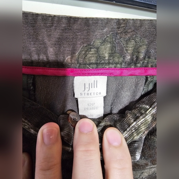J.‎ Jill  Corduroy Pants in Olive and Pinkll - Picture 3 of 6